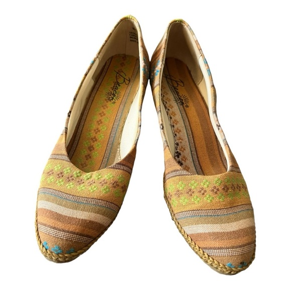 Beacon Wedge Pumps Women 8.5 SS Espadrilles Slip-On Closed Toe Tapestry Bohemian - Picture 1 of 7